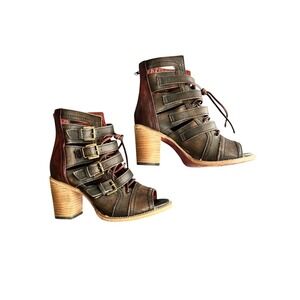 Freebird by Steven Braeden Black Red Leather Buckle Ankle Zip Peep Toe Booties 9